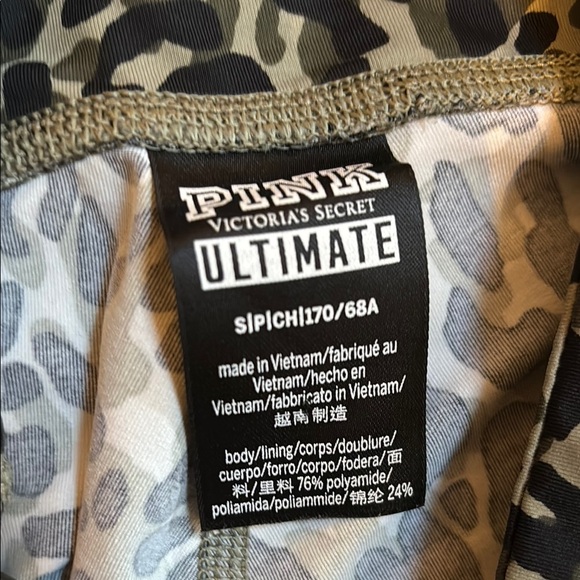 Victoria’s Secret pink camo print ultimate leggings sz sm - Picture 3 of 4